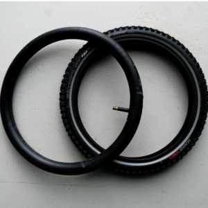 fatbike tube, bike inner tube, fat tire tube, mountain bike tube, puncture-resistant tube, off-road cycling tube, heavy-duty bike tube, wide tire tube, fatbike accessories, trail bike tube