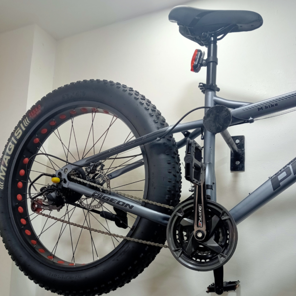 Flying Pigeon fat tyre bike, fat tyre mountain bike, 26 inch mountain bike, 21 speed bike, 24 speed bike, off-road bike, all-terrain bike, mechanical disc brake bike, fat tire MTB, mountain bike with suspension, rugged terrain bike, adventure bike, double wall rim bike