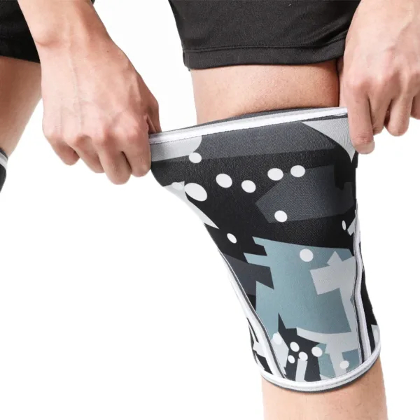 Camo knee support, knee support for weightlifting, neoprene knee sleeve, compression knee support, fitness knee brace, workout knee pads, breathable knee support, durable knee sleeve, camo knee brace, knee support for squats